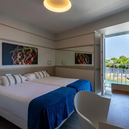 Hotel&spa El Puerto * מונדקה