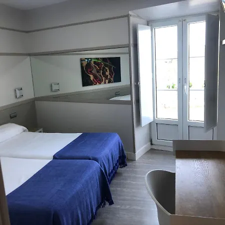 Hotel&spa El Puerto فندق