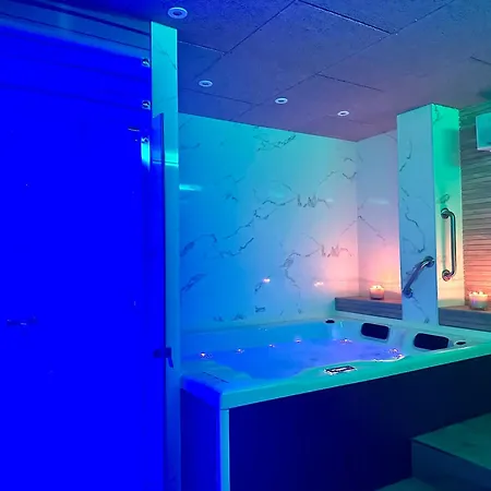 Hotel&spa El Puerto ホテル *